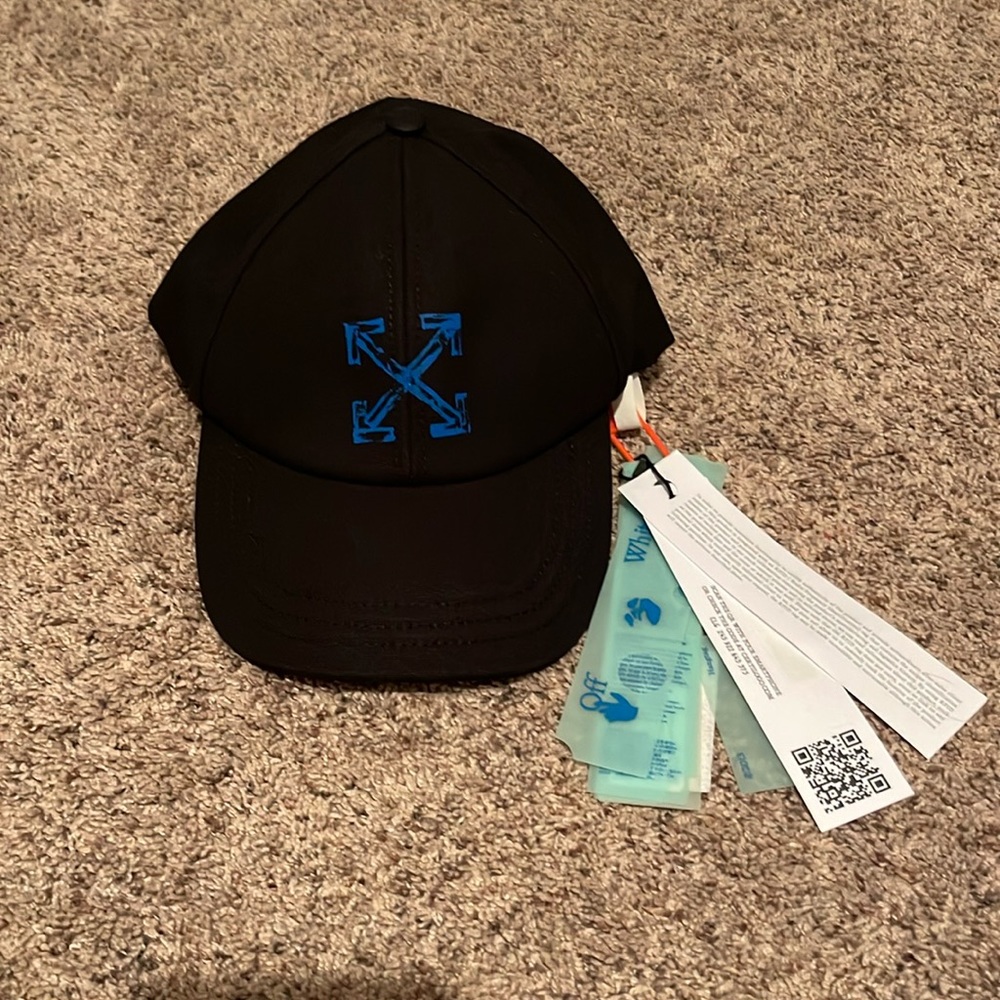 Off-White baseball cap NWT